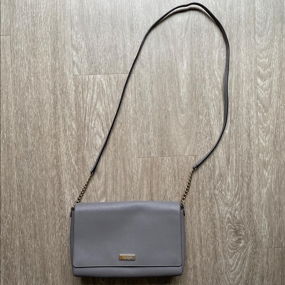 kate spade Handbags - Grey Kate Spade ♠️ cross body! Good as new!